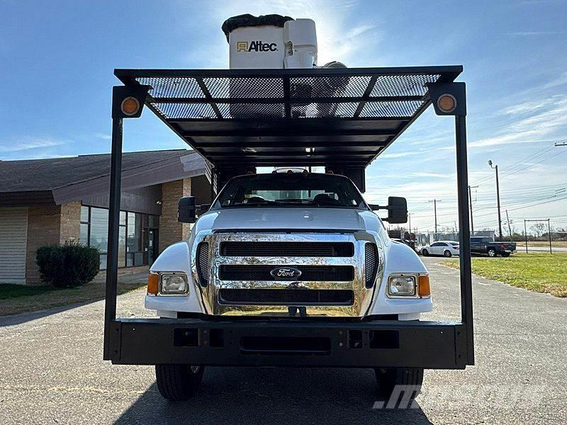 Ford F-750 Pacēlāji uz automašīnas bāzes