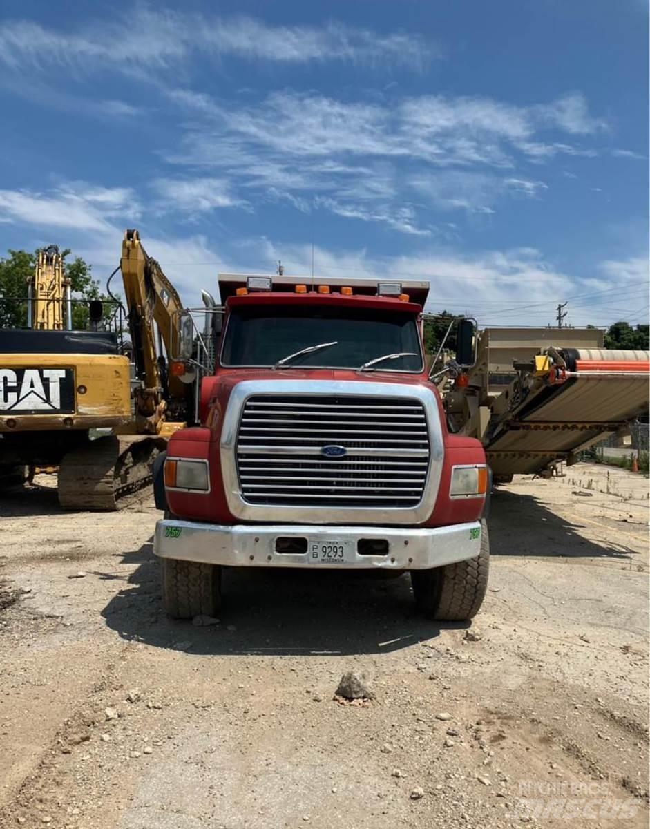 Ford L9000 Autocisterna