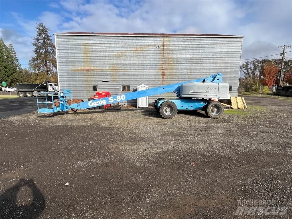 Genie S-80 Vertikālie pacēlāji