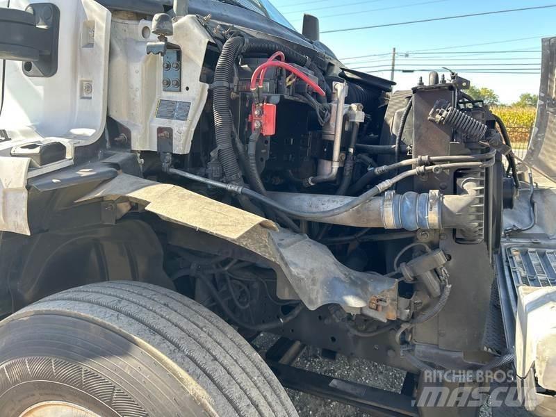 GMC C7500 Pacēlāji uz automašīnas bāzes