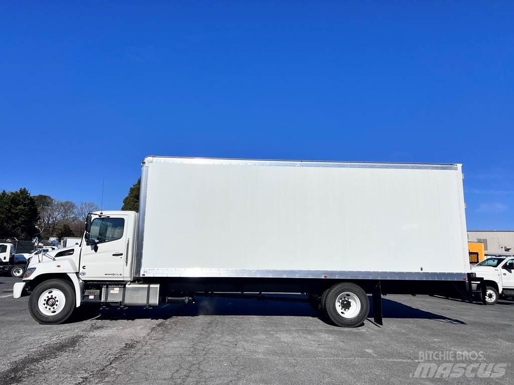 Hino L6 Furgons