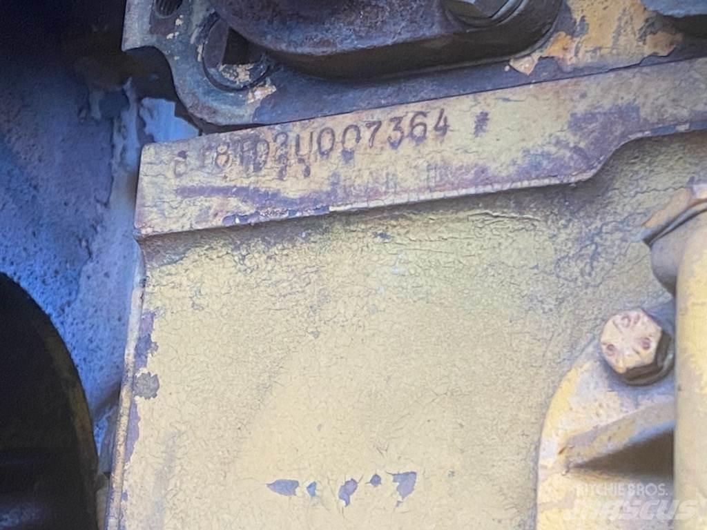 Hough H120 Iekrāvēji uz riteņiem