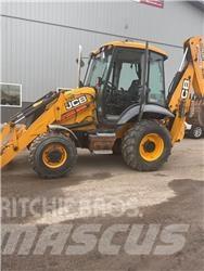 JCB 3CX Ekskavatori-iekrāvēji