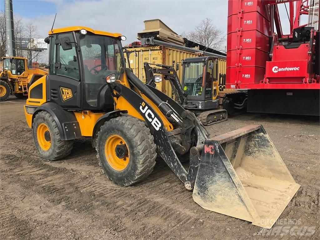 JCB 409 Iekrāvēji uz riteņiem