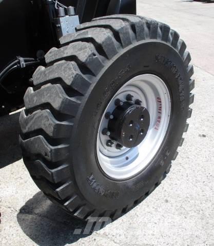 JLG 1055 Teleskopiskie manipulatori