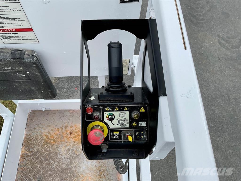 JLG 1932RS Šķerveida pacēlāji