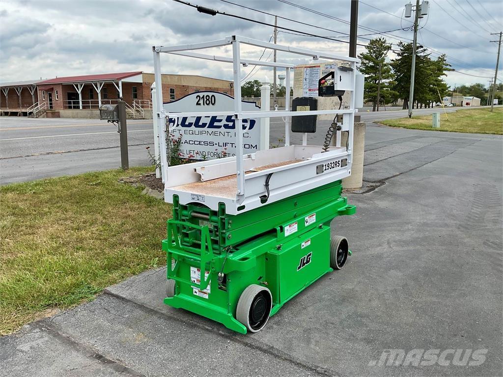 JLG 1932RS Šķerveida pacēlāji