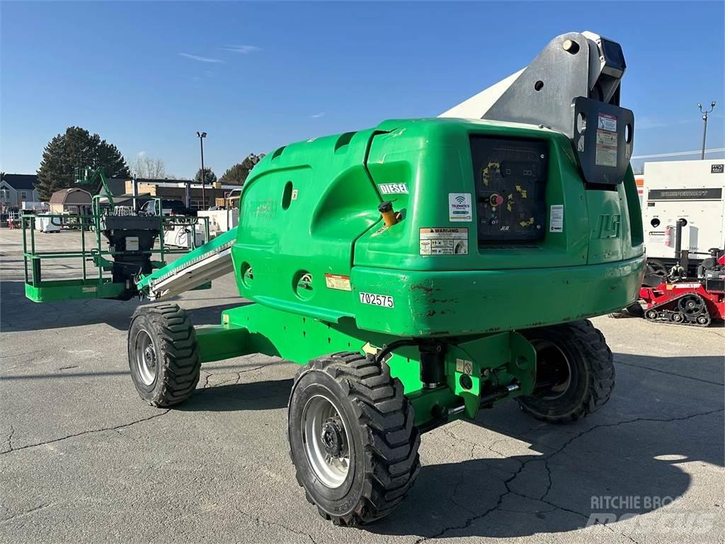 JLG 400S Teleskopiskie pacēlāji