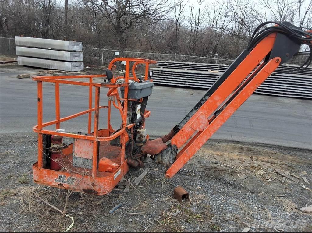 JLG 600AJ Strēles pacēlāji