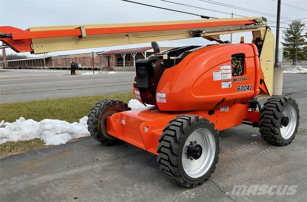 JLG 600AJ Citi pacēlāji un platformas