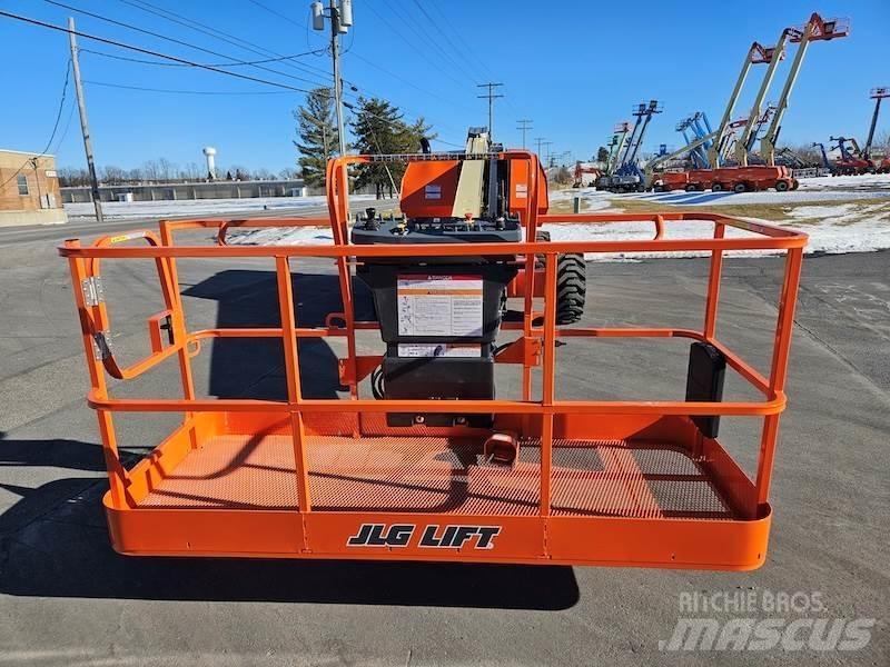 JLG 600S Teleskopiskie pacēlāji