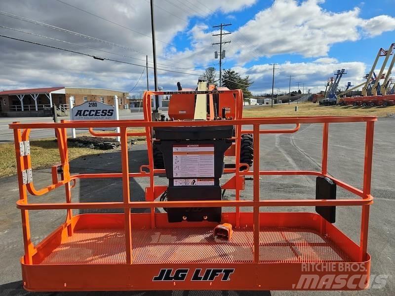 JLG 600S Teleskopiskie pacēlāji