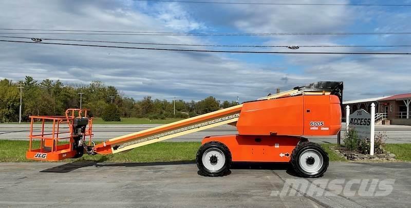 JLG 600S Teleskopiskie pacēlāji