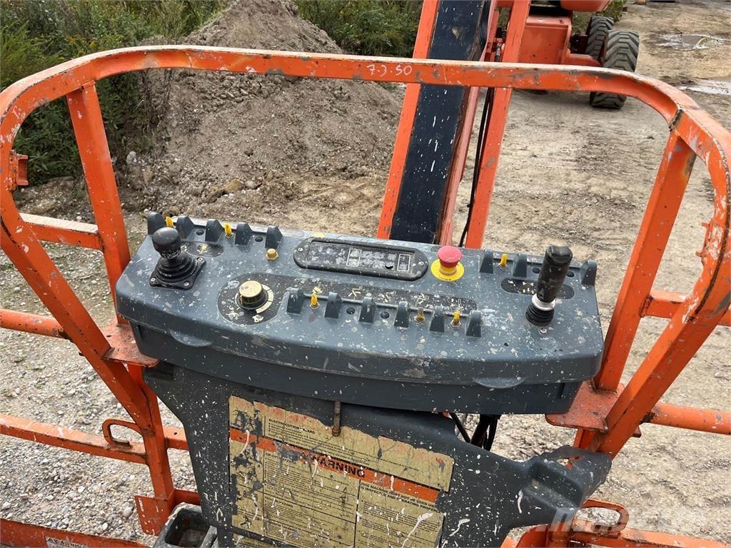 JLG 860SJ Citi pacēlāji un platformas