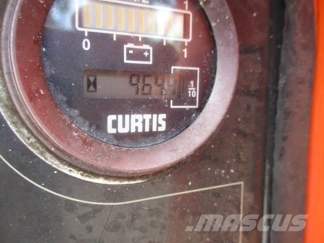 JLG M600J Citi pacēlāji un platformas