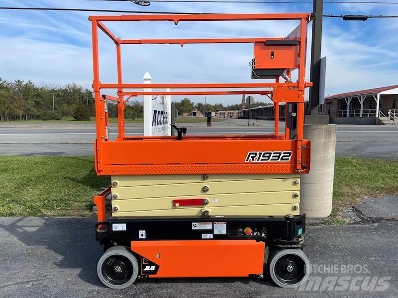 JLG R1932 Šķerveida pacēlāji