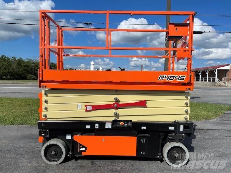 JLG R4045 Šķerveida pacēlāji