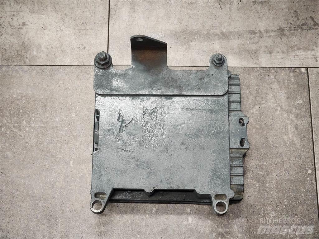 Mack  Elektronika