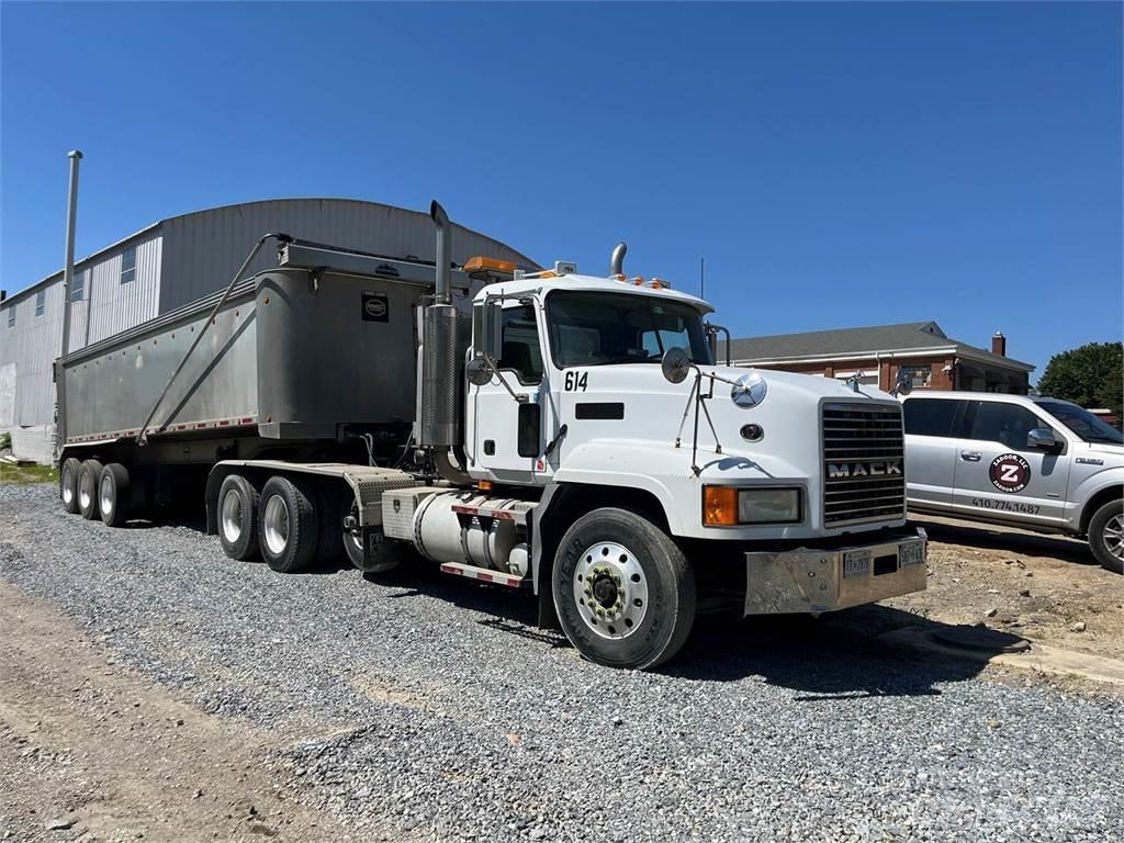 Mack CL733 Citi