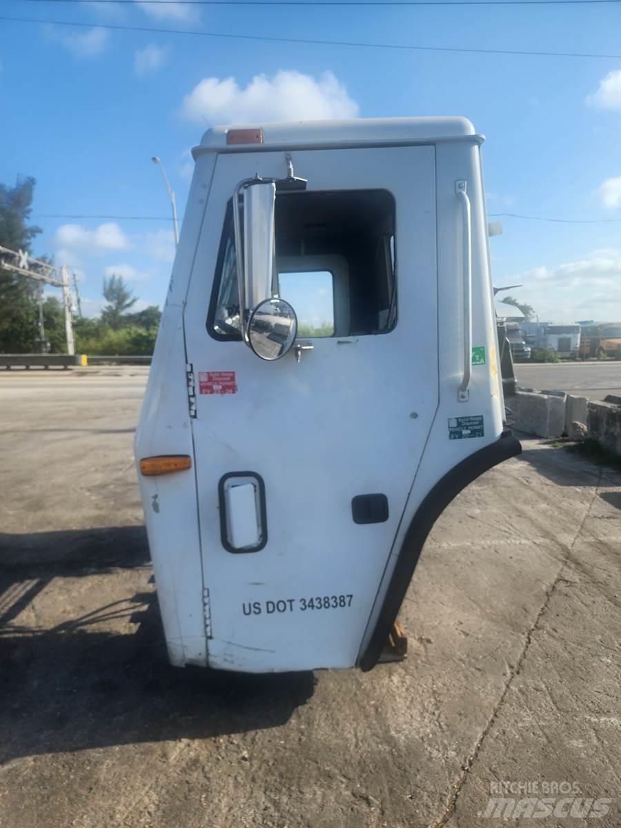 Mack LE613 Transports- Citi