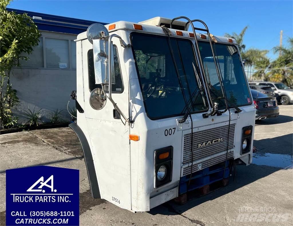 Mack LE613 Transports- Citi