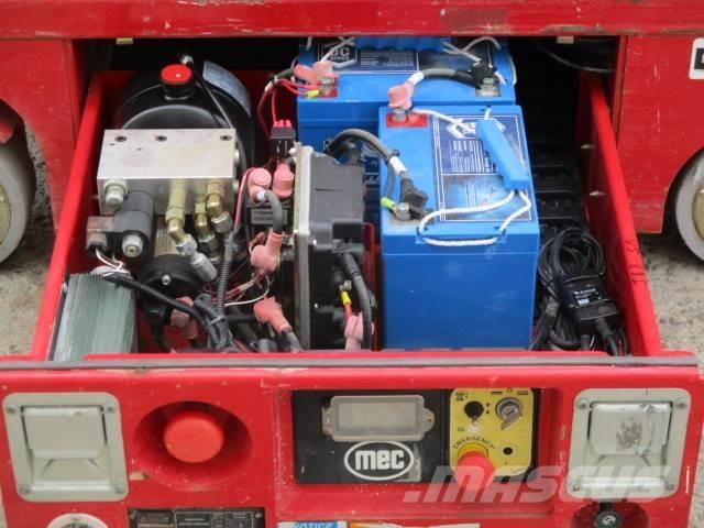 MEC 1330SE Šķerveida pacēlāji