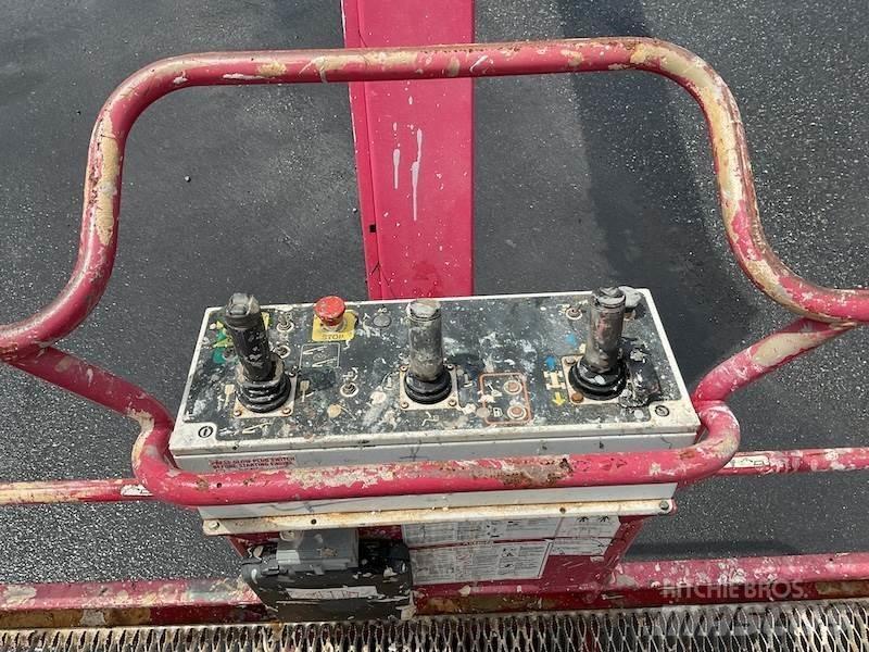 MEC 60J Teleskopiskie pacēlāji