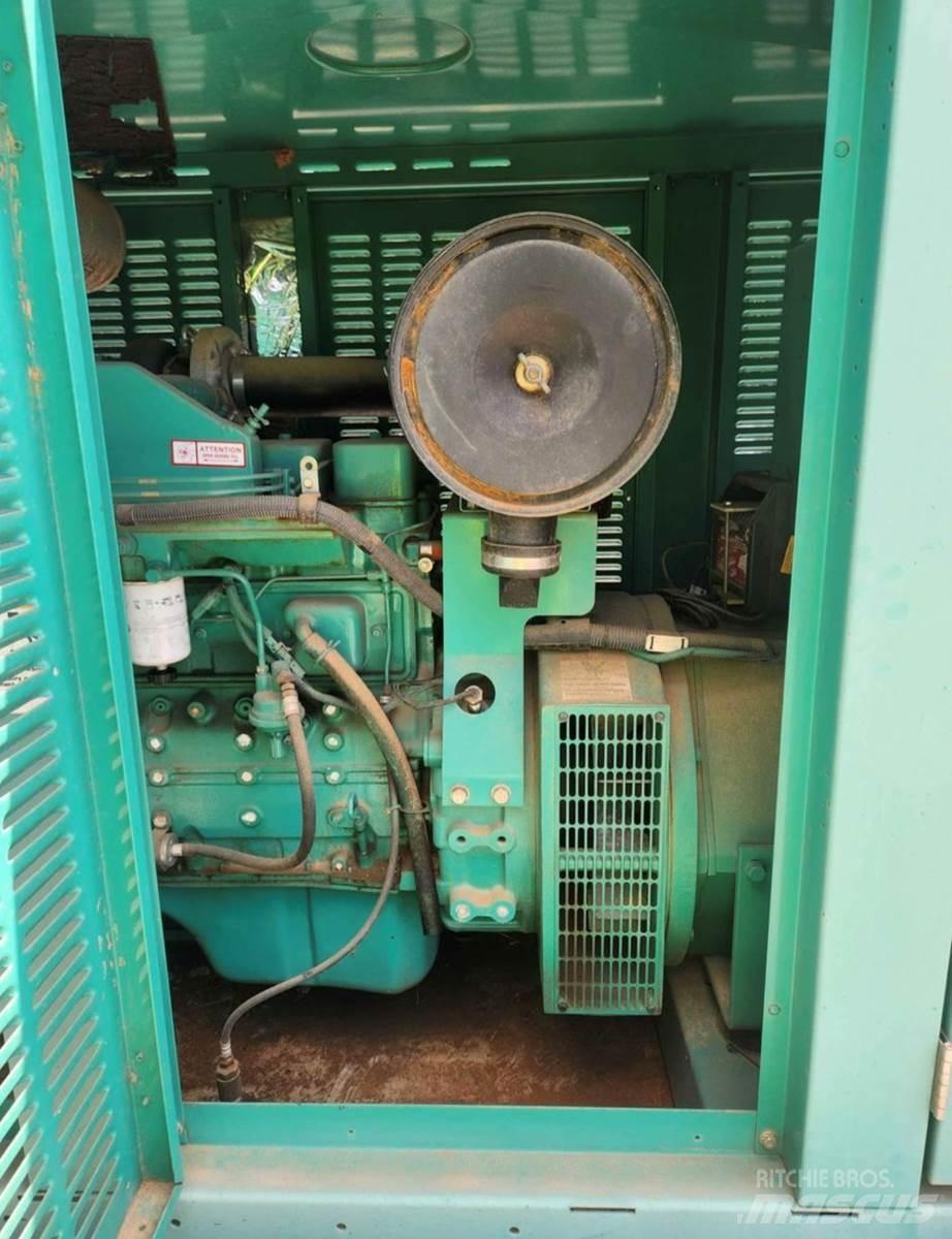 Onan 80 KW Dīzeļģeneratori