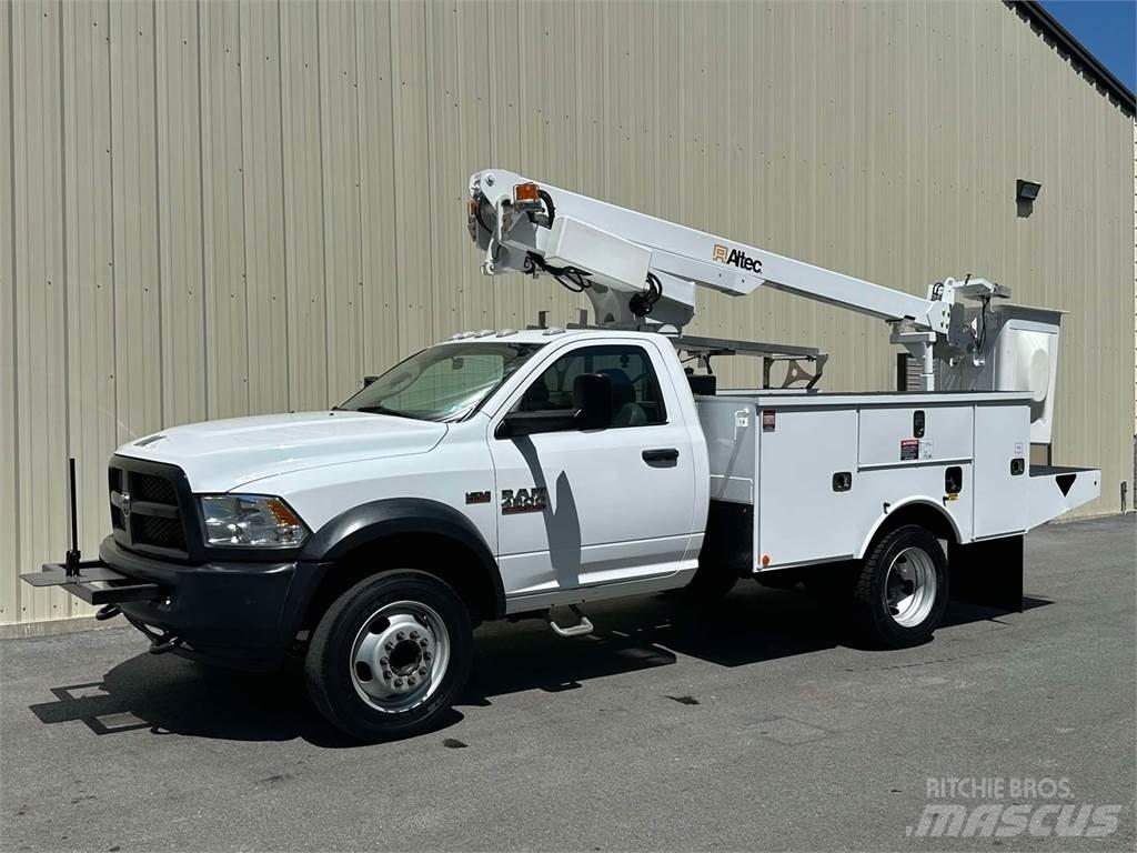 RAM 4500 Pacēlāji uz automašīnas bāzes