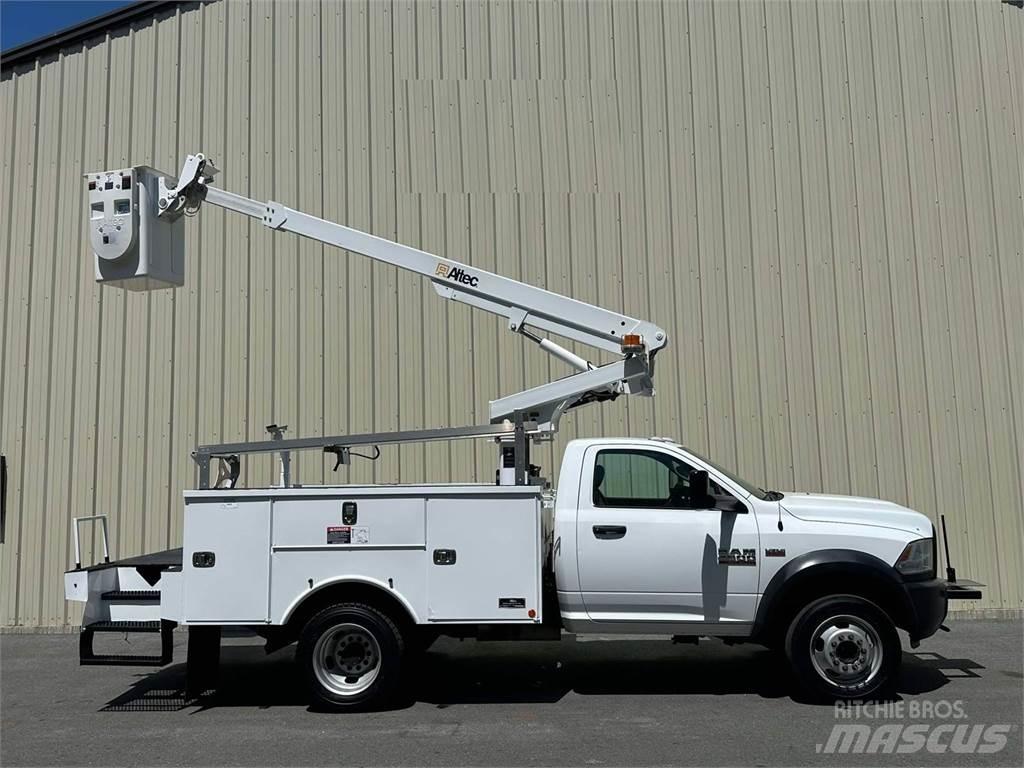 RAM 4500 Pacēlāji uz automašīnas bāzes