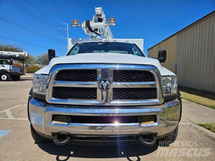 RAM 5500 Pacēlāji uz automašīnas bāzes