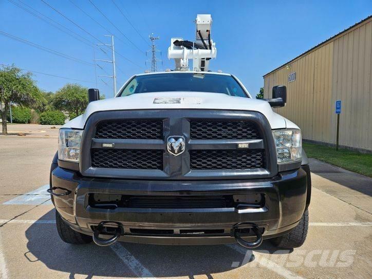 RAM 5500 Pacēlāji uz automašīnas bāzes