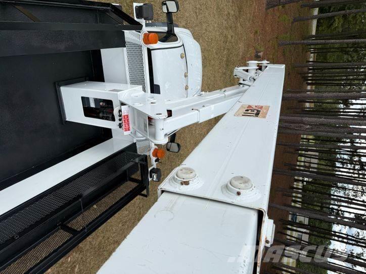 RAM 5500 Pacēlāji uz automašīnas bāzes