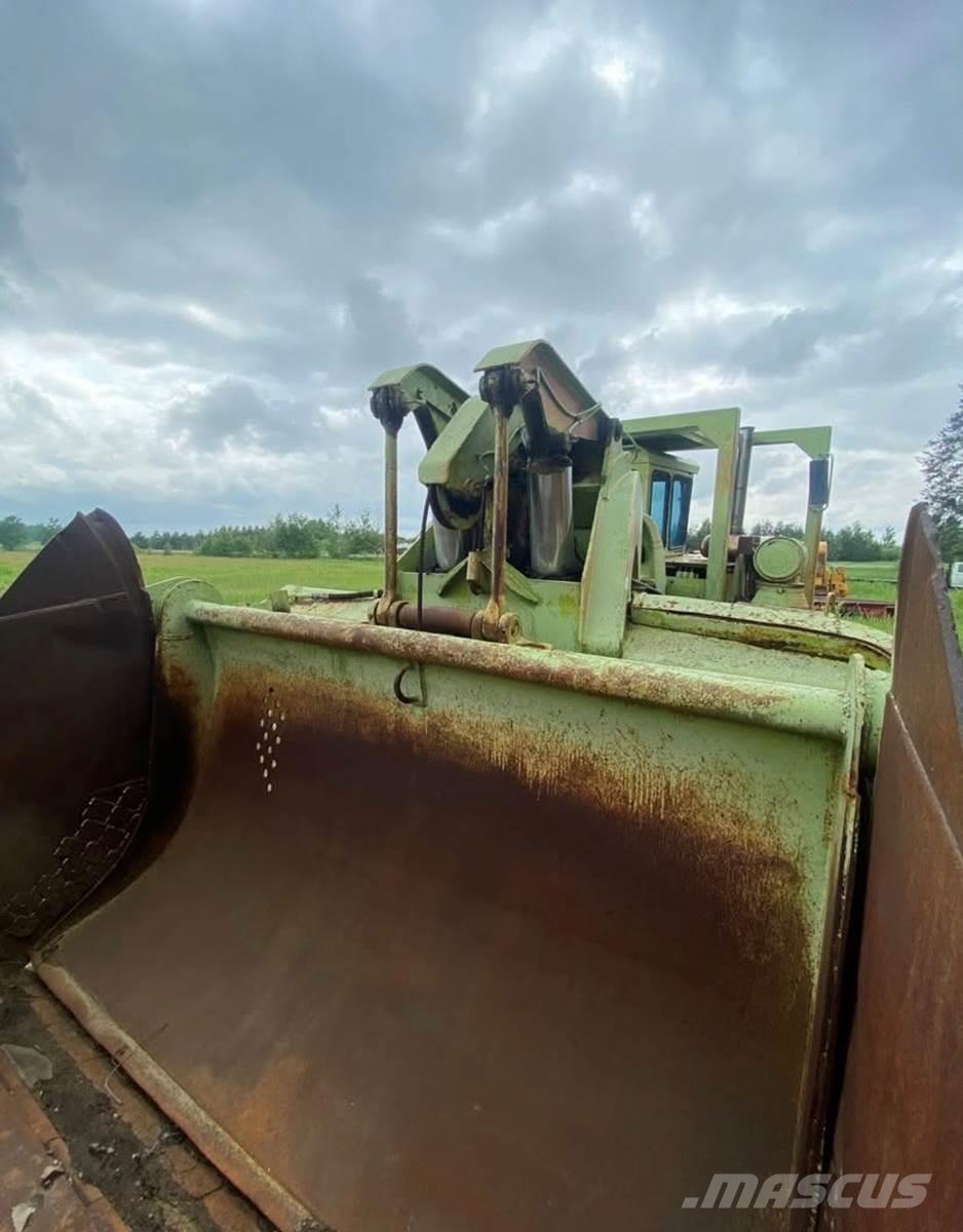 Terex 14B Skrēperi