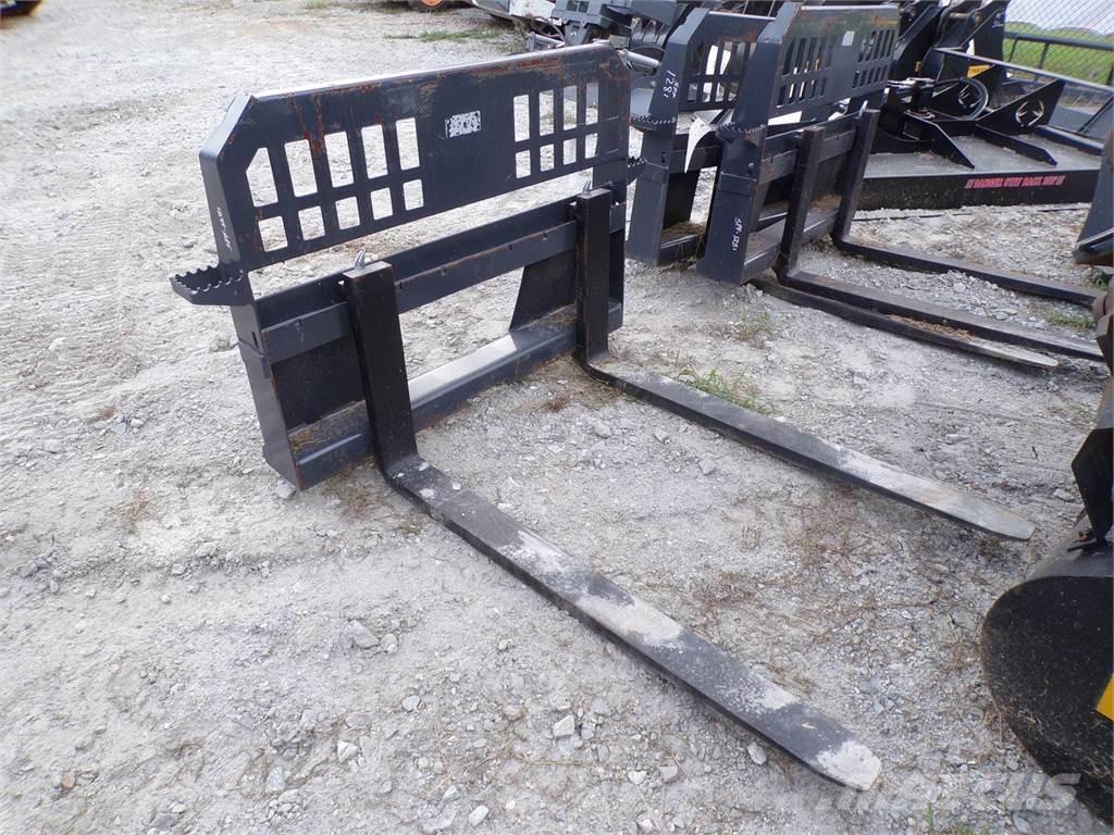  Unmarked Dakšas