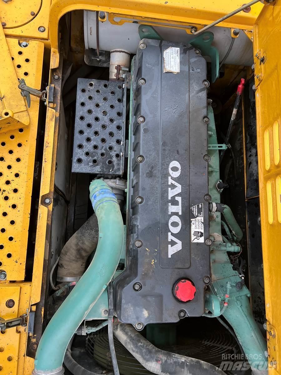 Volvo 460 Kāpurķēžu ekskavatori