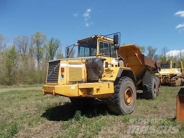 Volvo A35C Artikulētie pašizgāzēji