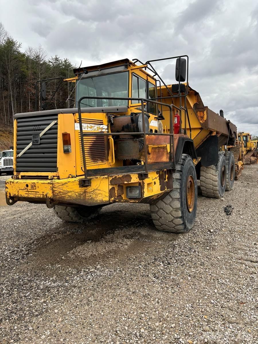 Volvo A35C Artikulētie pašizgāzēji