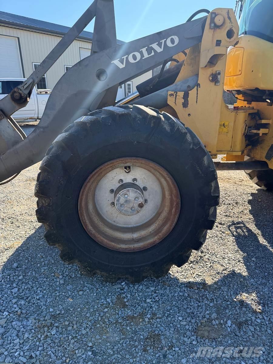 Volvo L45 Iekrāvēji uz riteņiem