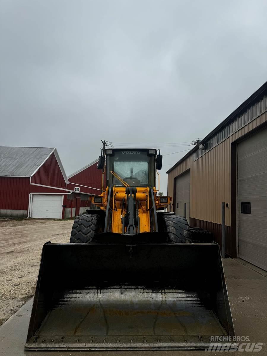 Volvo L70C Iekrāvēji uz riteņiem