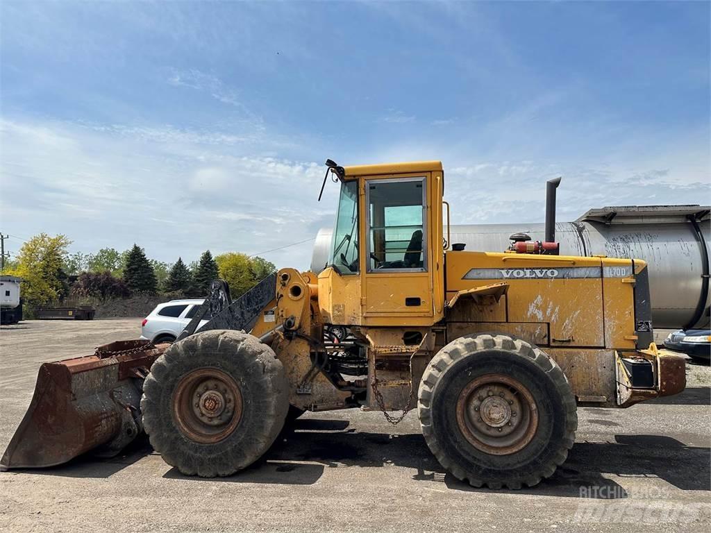 Volvo L70D Iekrāvēji uz riteņiem