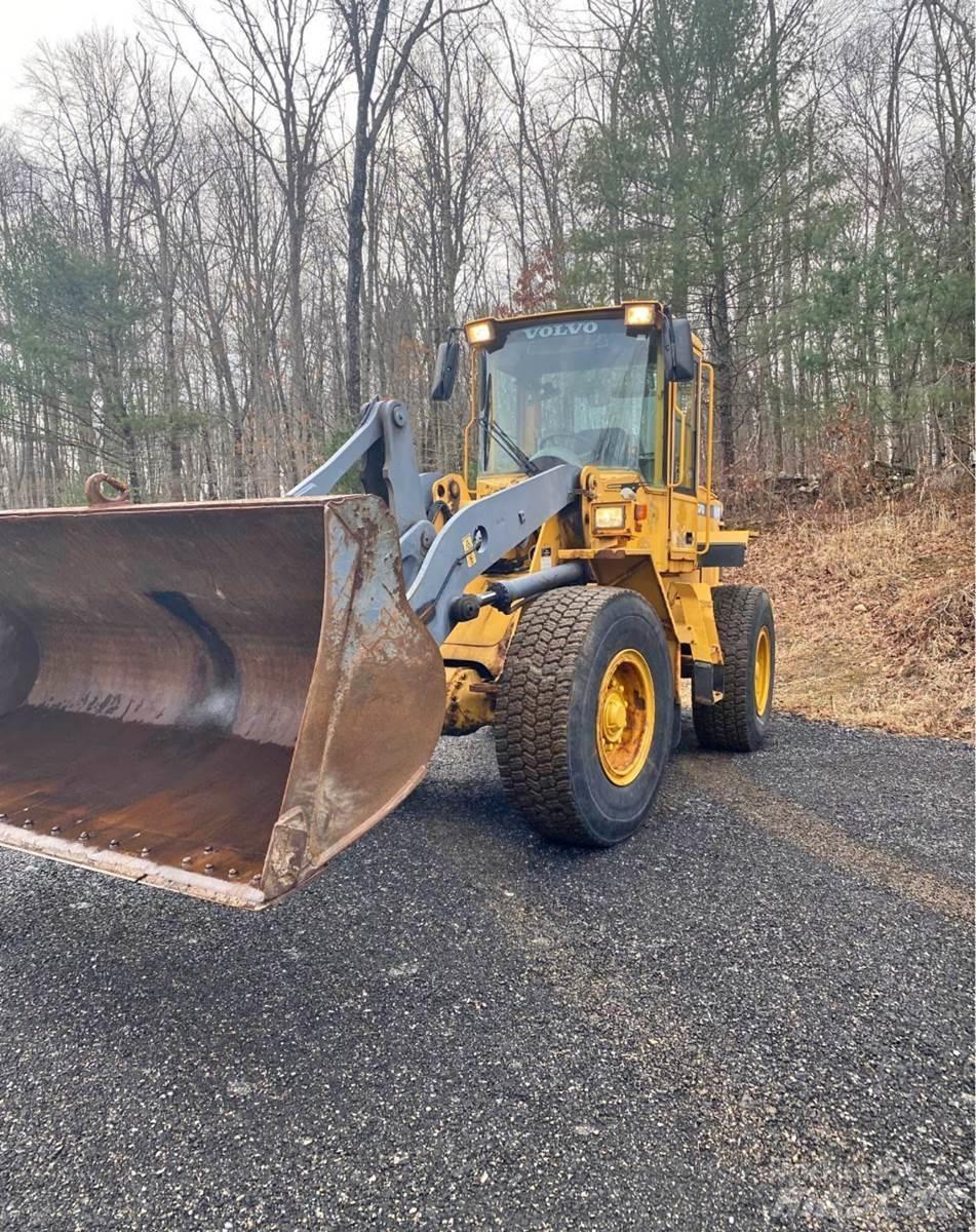 Volvo L70D Iekrāvēji uz riteņiem