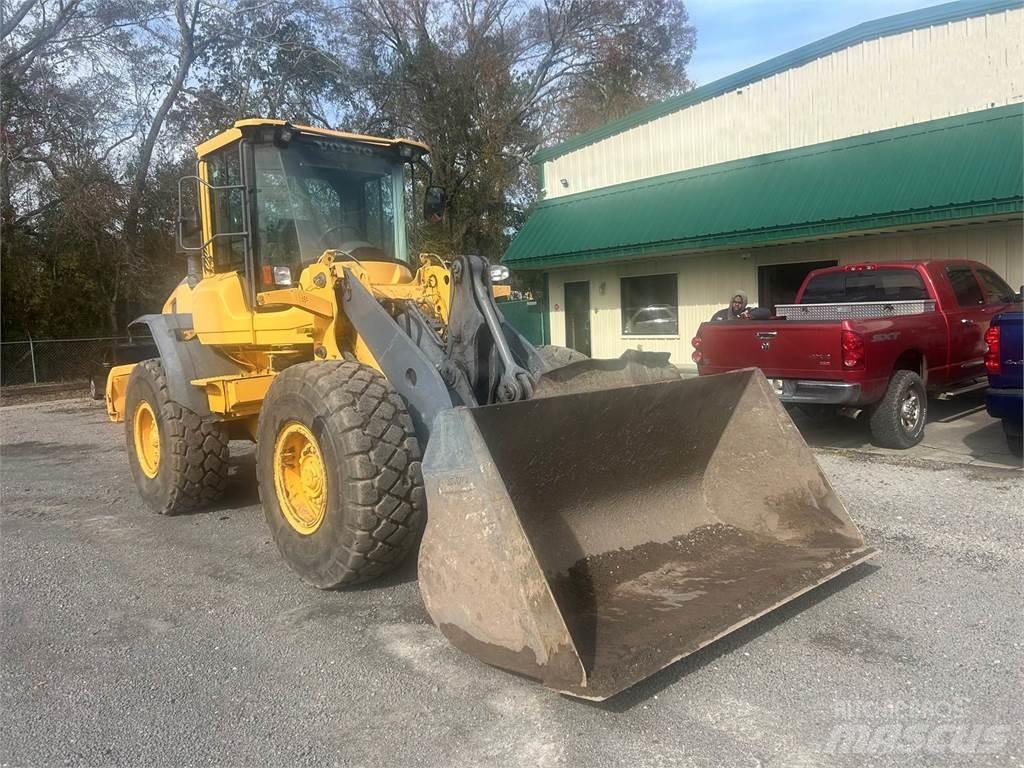 Volvo L70G Iekrāvēji uz riteņiem