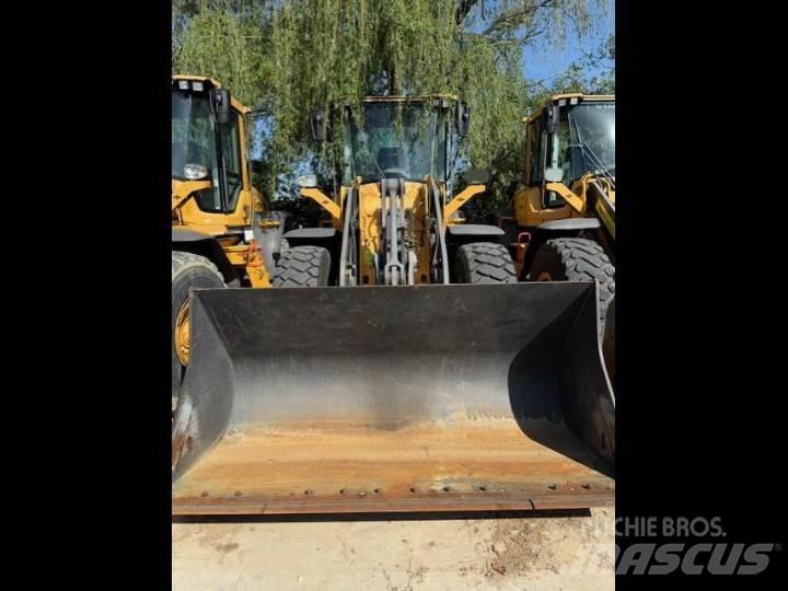 Volvo L70H Iekrāvēji uz riteņiem