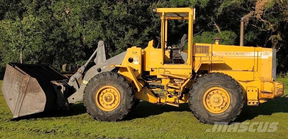 Volvo L90C Iekrāvēji uz riteņiem