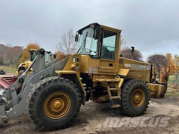 Volvo L90C Iekrāvēji uz riteņiem