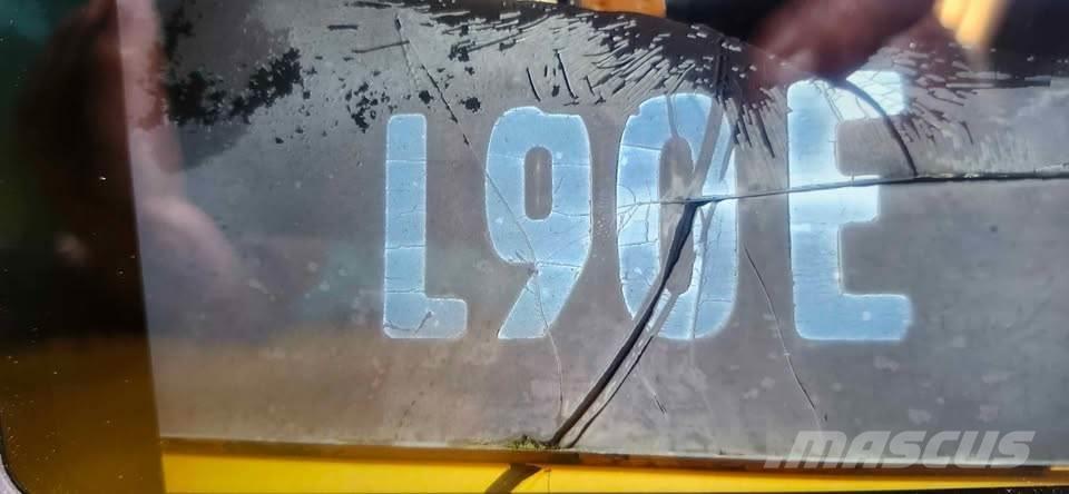 Volvo L90E Iekrāvēji uz riteņiem
