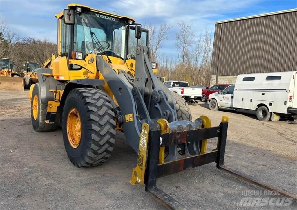 Volvo L90G Iekrāvēji uz riteņiem