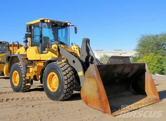 Volvo L90G Iekrāvēji uz riteņiem