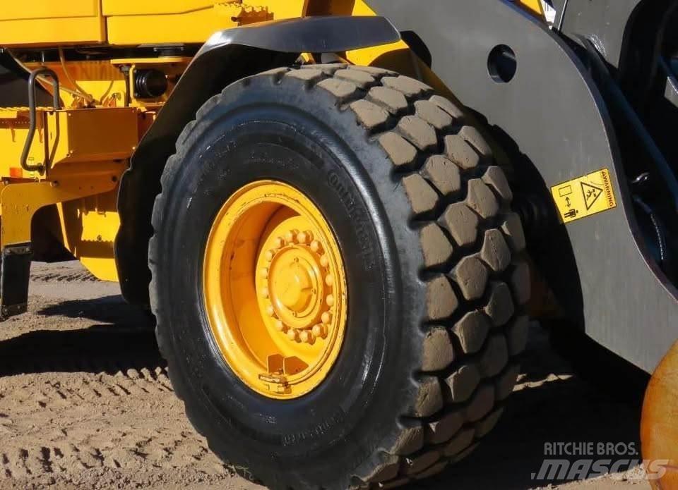 Volvo L90G Iekrāvēji uz riteņiem